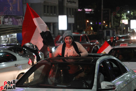فرحة-المصريين-بفوز-المنتخب-الوطنى-على-المغرب-(23)