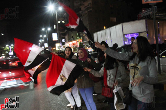فرحة-المصريين-بفوز-المنتخب-الوطنى-على-المغرب-(5)