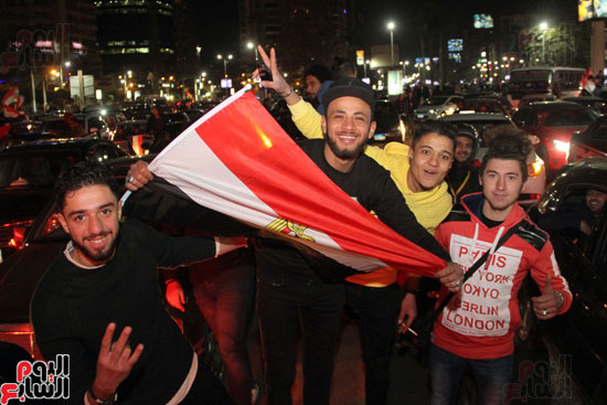 الجماهير المصرية تحتفل بالفوز على منتخب المغرب (9)