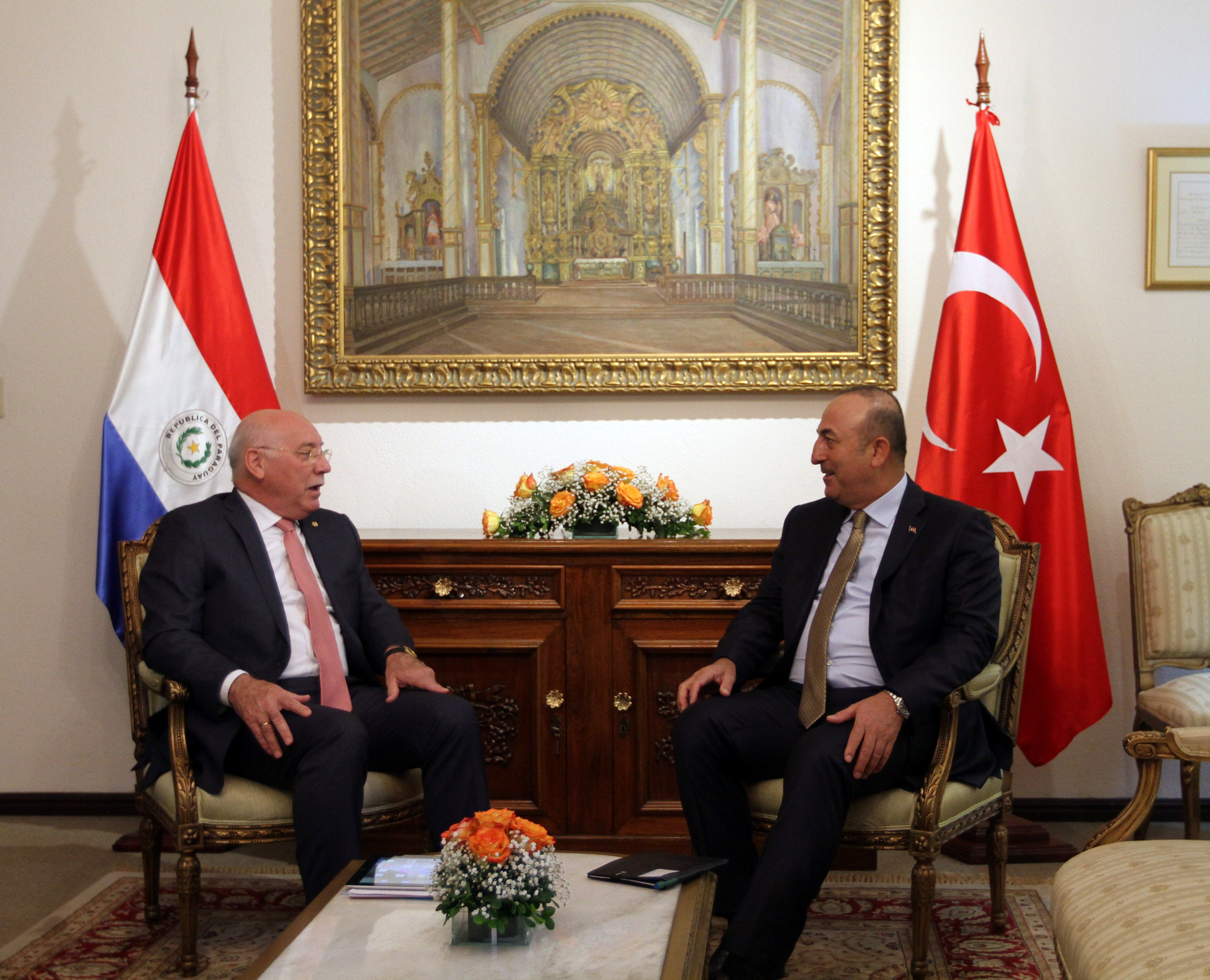 تركيا والباراجواى توقعان اتفاقيتين للتعاون والملاحة الجوية