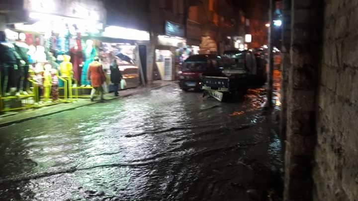 شوارع الهانوفيل تغرق فى مياه الأمطار 