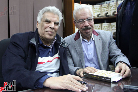 إبراهيم عبد المجيد مع الكاتب يحيى يخلف وزير الثقافة الفلسطينى الأسبق