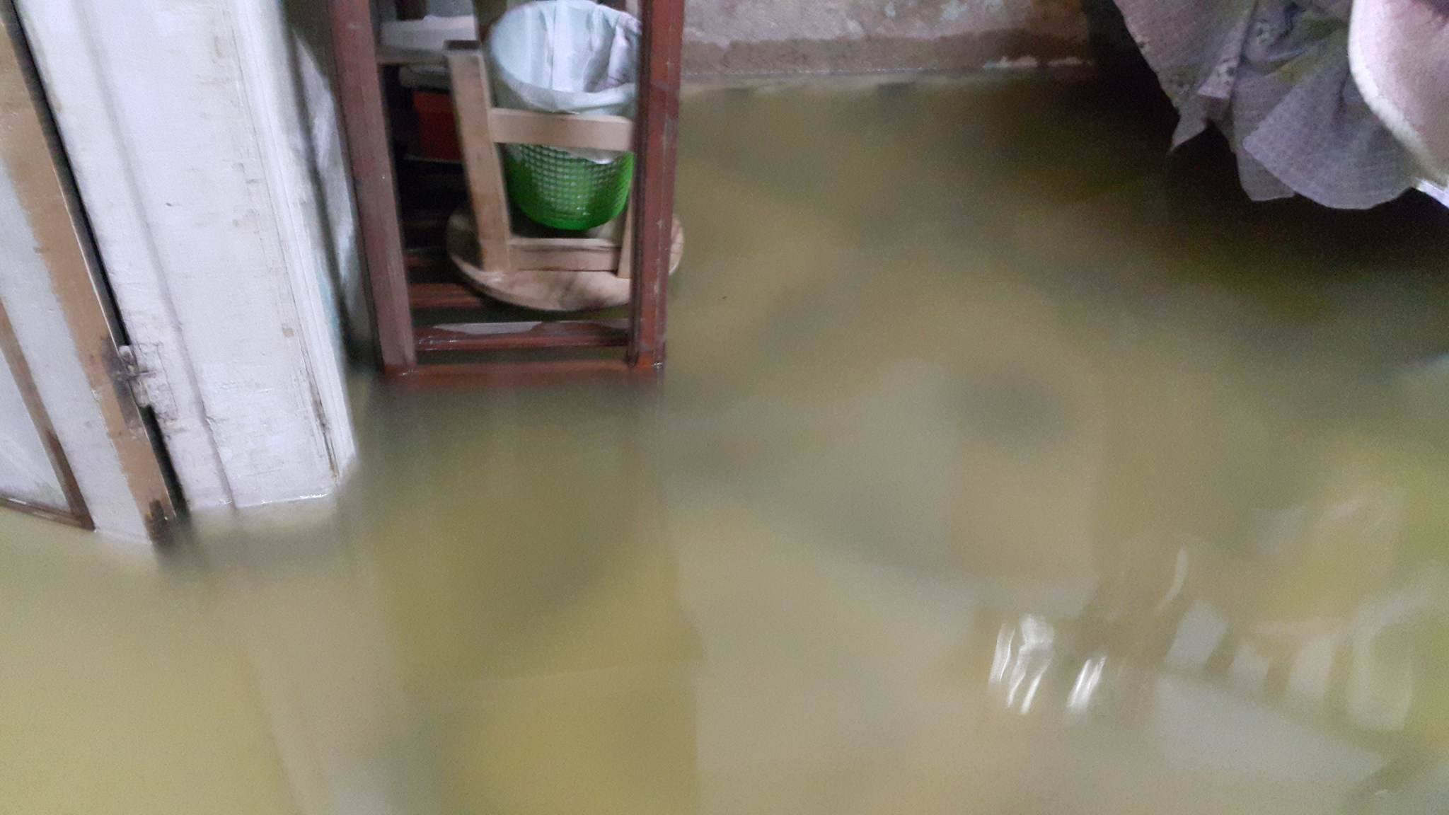 غرق منازل شارع إبراهيم حنفى بالمرج الجديدة فى مياه الصرف الصحى