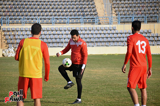 لاعبو المنتخب التونسى قبل مواجهة مصر