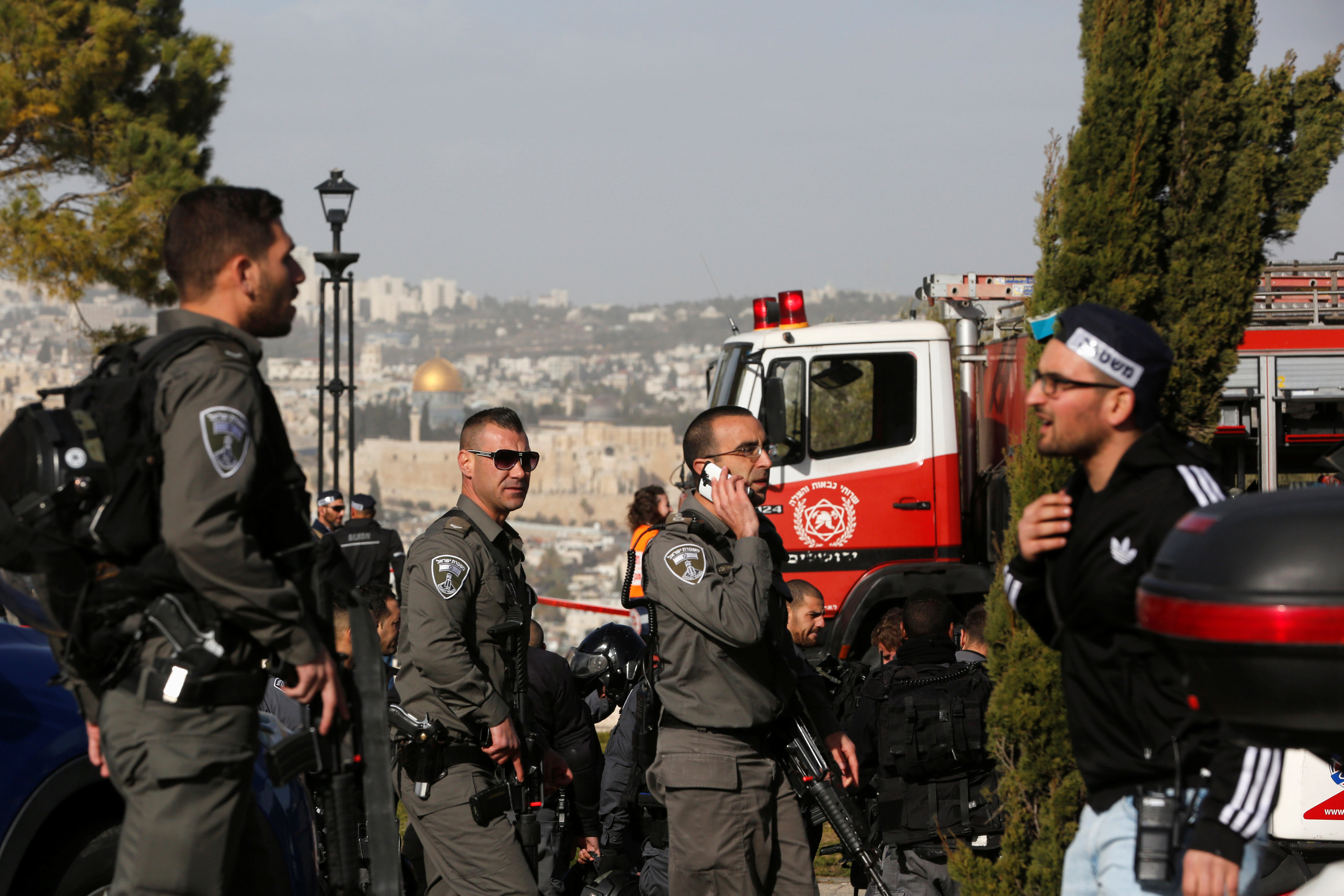 الشرطة الإسرائيلية فى موقع الحادث