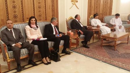 جانب من المحادثات الجانبية لزيارة وزير الخارجية المصرى لمسقط