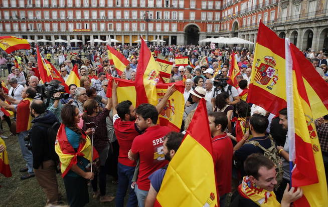 جانب من مظاهرات معارضة استفتاء كتالونيا
