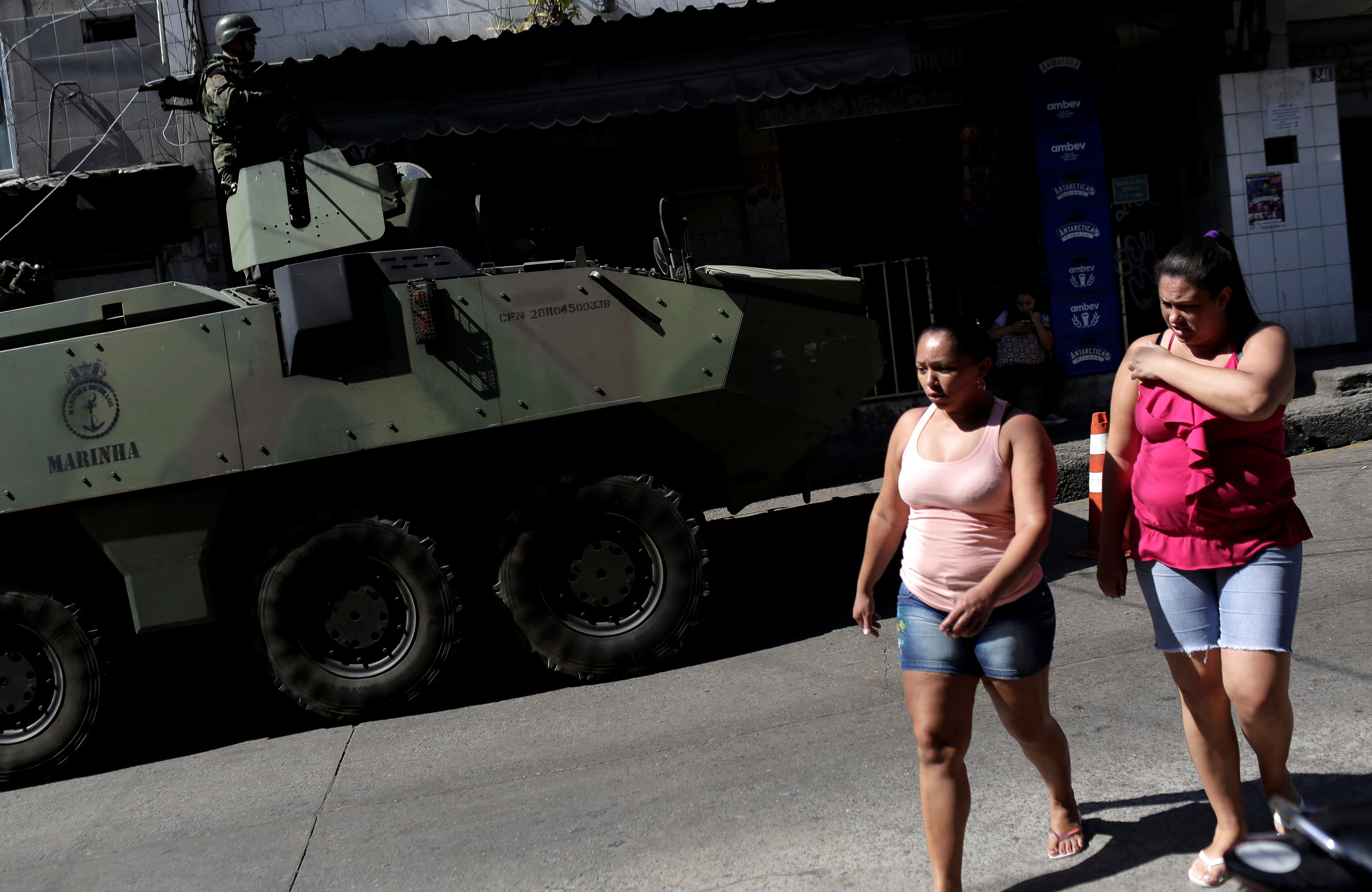 الأمن ينتشر فى شوارع البرازيل
