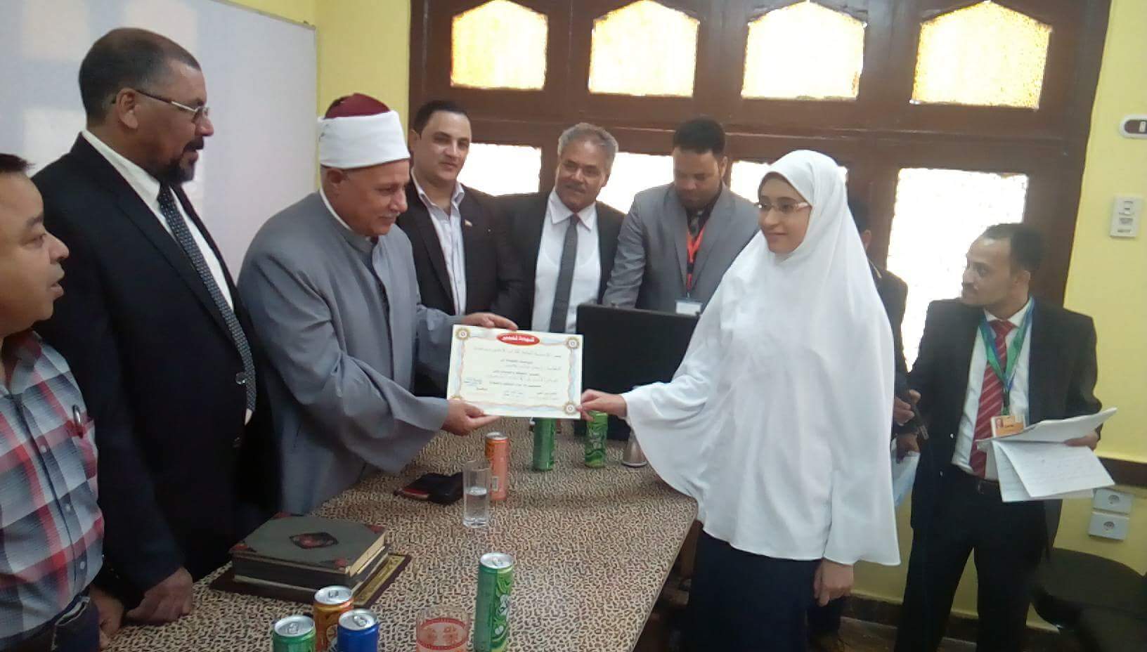 شهادات تقدير للمتفوقين شهادات تقدير للمتفوقين