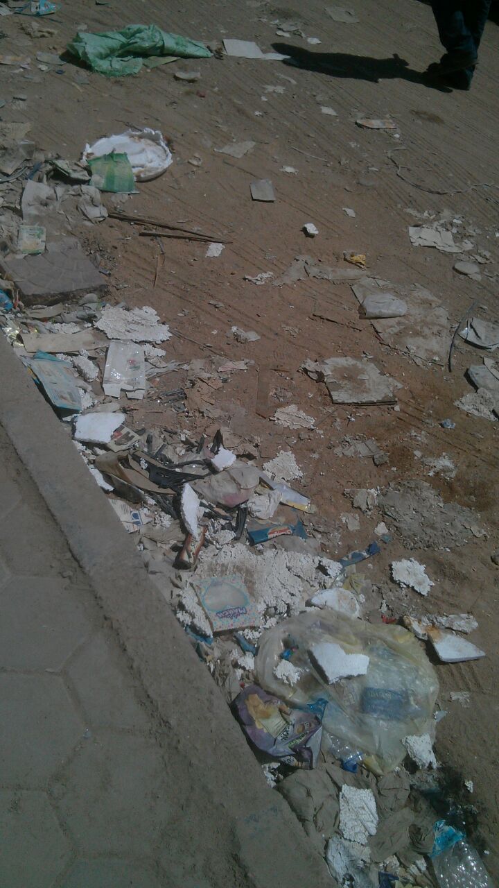 161439-القمامة-المنتشرة-فى-الشارع