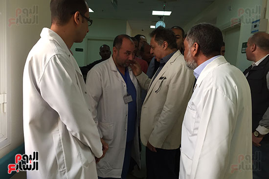  وزير الصحة بطمأنً على مرضى حمى الضنك