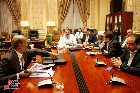 لجنه الاسكان (5)