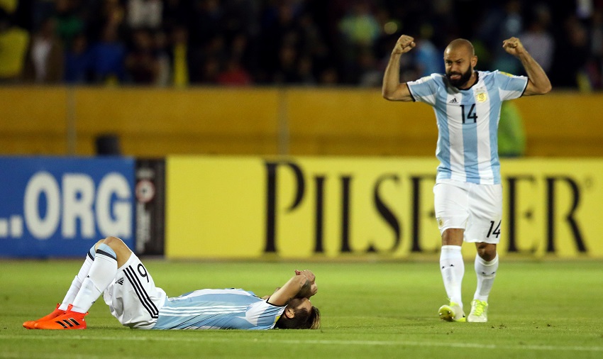 فرحة ميسي ونجوم الأرجنتين بالتأهل لكأس العالم  (6)
