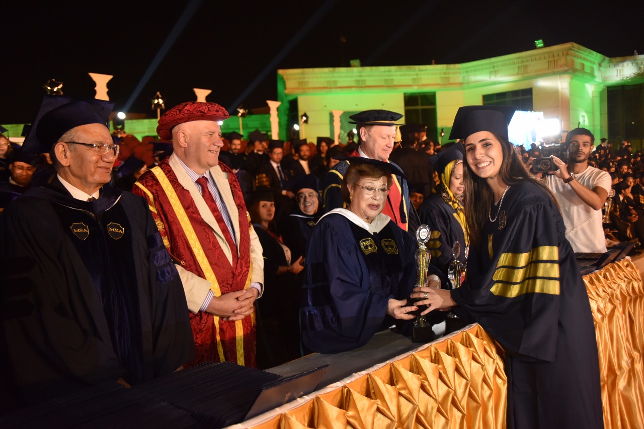 حفل تخرج طلاب جامعة أكتوبر للعلوم (6)
