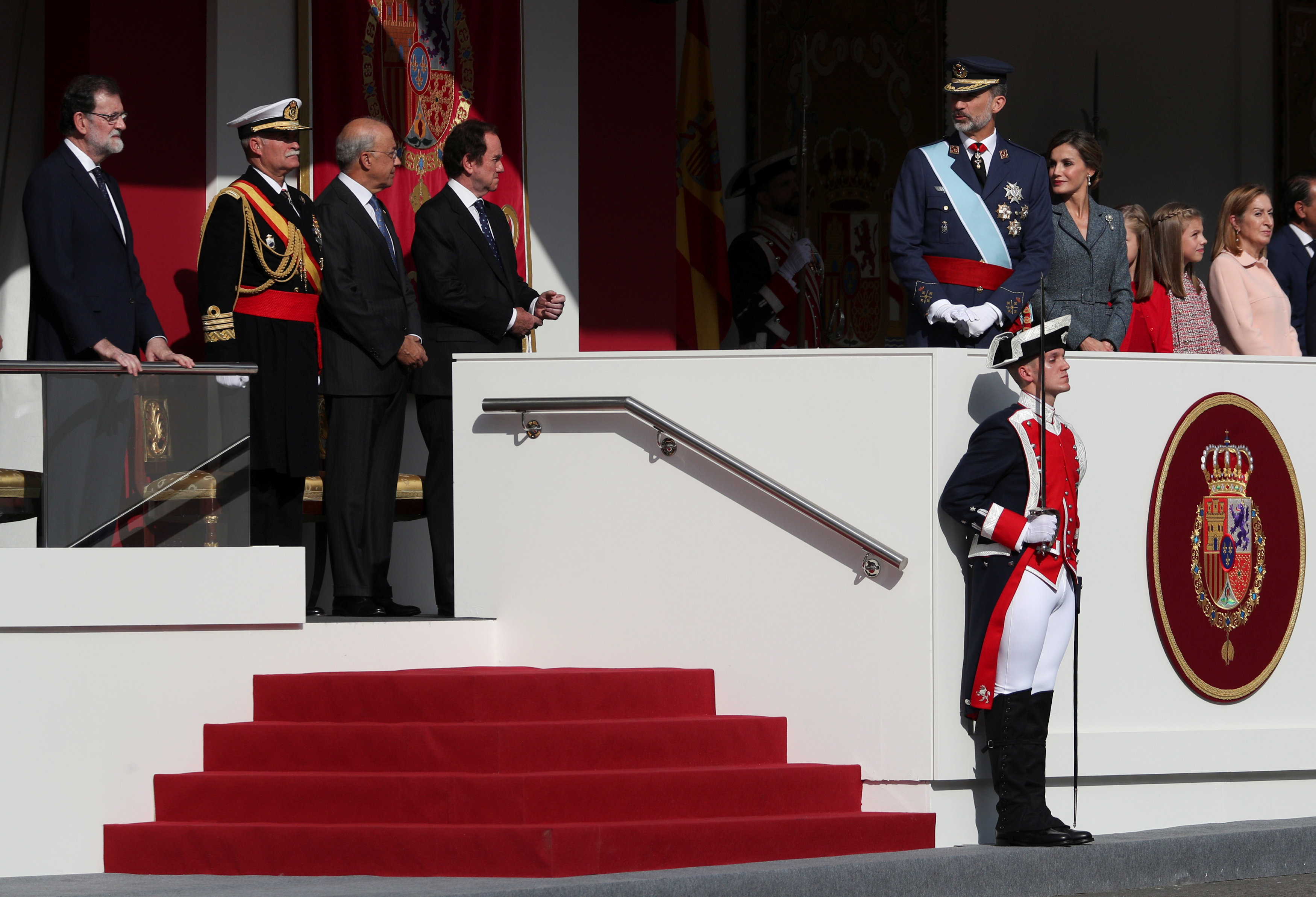 الملك فيليب السادس ورئيس الوزراء يحضران العيد الوطنى لإسبانيا