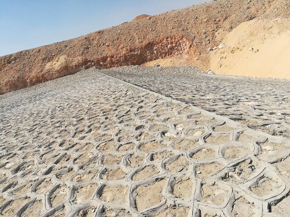6- اعمال الحماية من السيول باسيوط 6- اعمال الحماية من السيول باسيوط