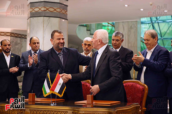 توقيع اتفاقية المصالحة بين فتح وحماس (17)