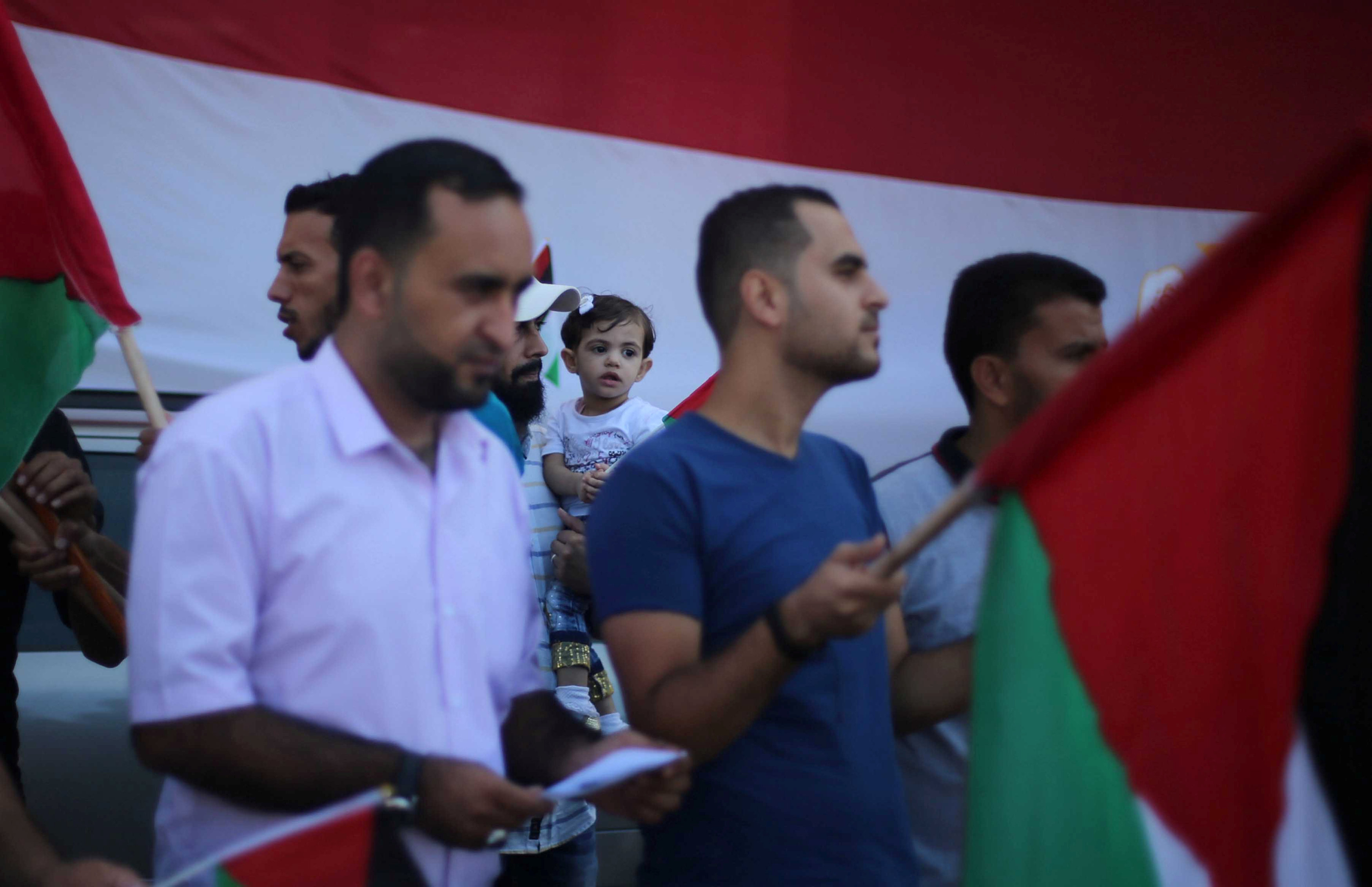 احتفالات فلسطينية تحتفل بالمصالحة بين حماس وفتح