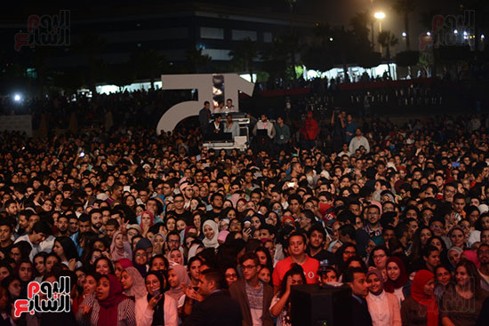 حفل جماهيرى بالجامعة الألمانية (2)