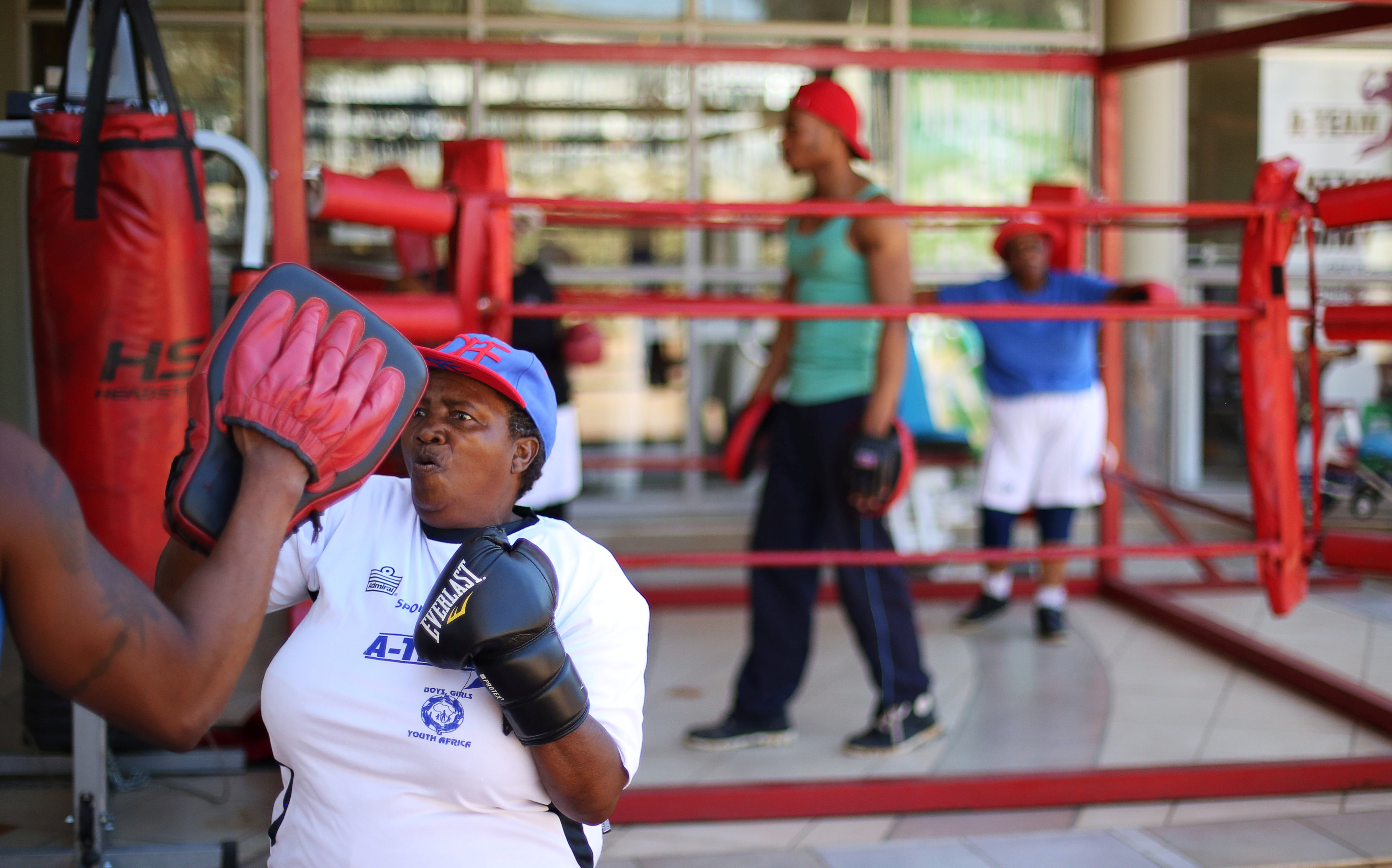 تدريبات الملاكمات المسنات فى جنوب أفريقيا