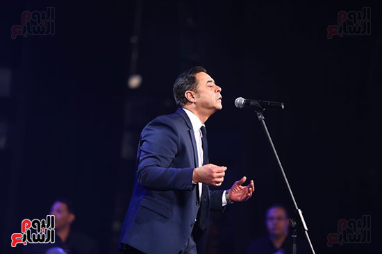 افتتاح مهرجان الاسكندرية للأغنية وتكريم نجوم الفن  (33)
