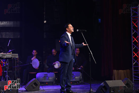 افتتاح مهرجان الاسكندرية للأغنية وتكريم نجوم الفن  (34)