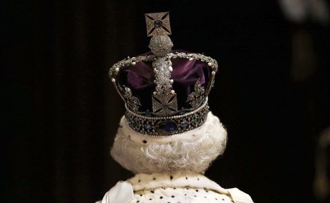 للملكة حق كسر أى قانون