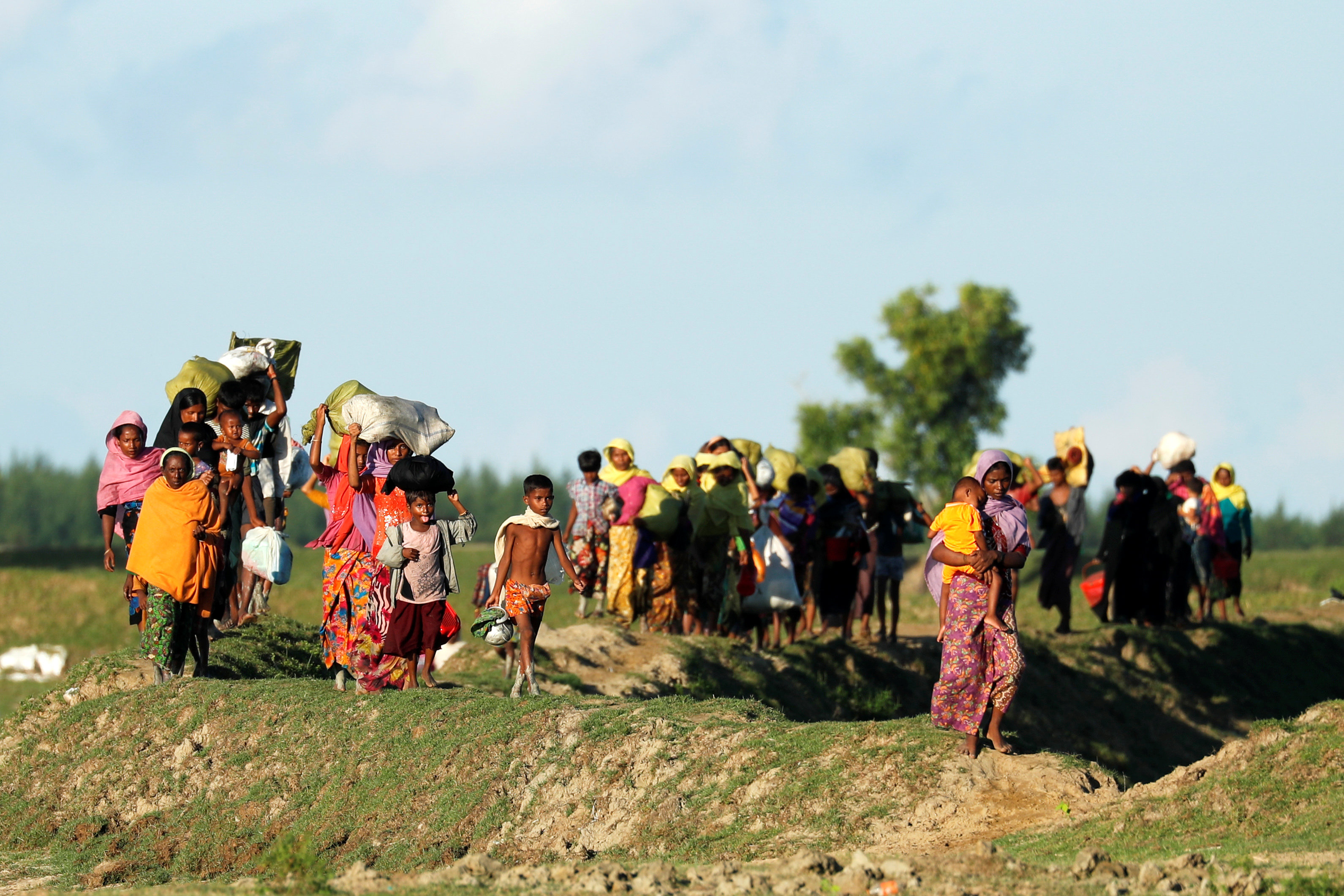 استمرار الفرار من ميانمار إلى بنجلاديش