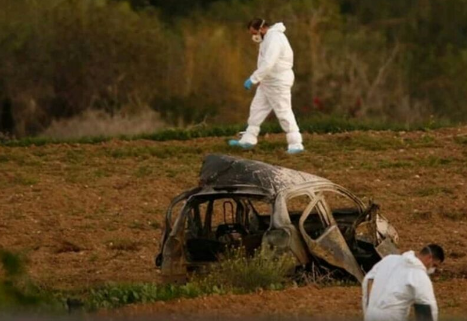 سيارة الصحفية فى مالطا عقب تفجيرها