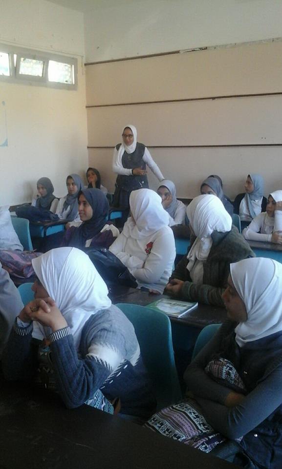 طلاب المدرسة الثانوية طلاب المدرسة الثانوية