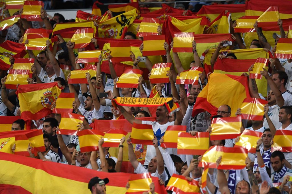 جماهير ريال مدريد ترد على استفتاء استقلال كتالونيا