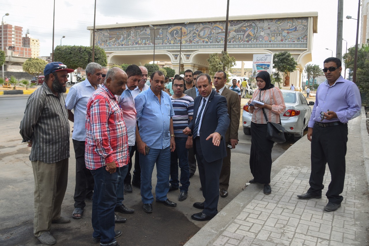 محافظ الإسكندرية يتفقد أعمال تطوير المدخل الزراعى (4)