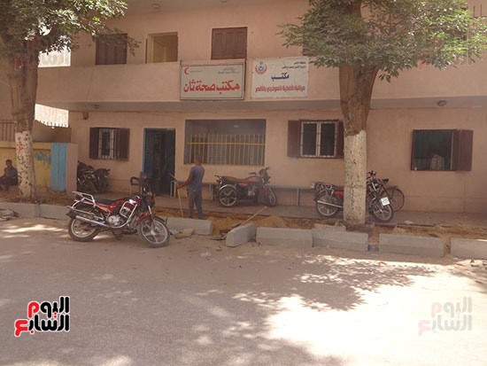  تطوير محيط مكتب الصحة ومستشفى الأقصر الدولى