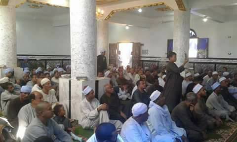  إقامة شعائر الصلاة في مسجد عمر بن الخطاب الجديد باسنا