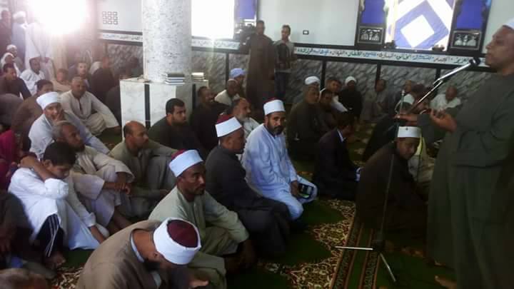 جانب من سعادة الاهالي بإفتتاح المسجد الجديد بحاجر كومير