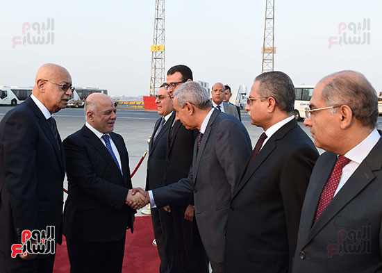 شريف اسماعيل يستقبل رئيس الوزراء العراقى (6)