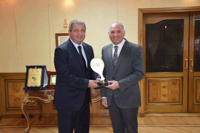 الوزير مع عمرو حسين