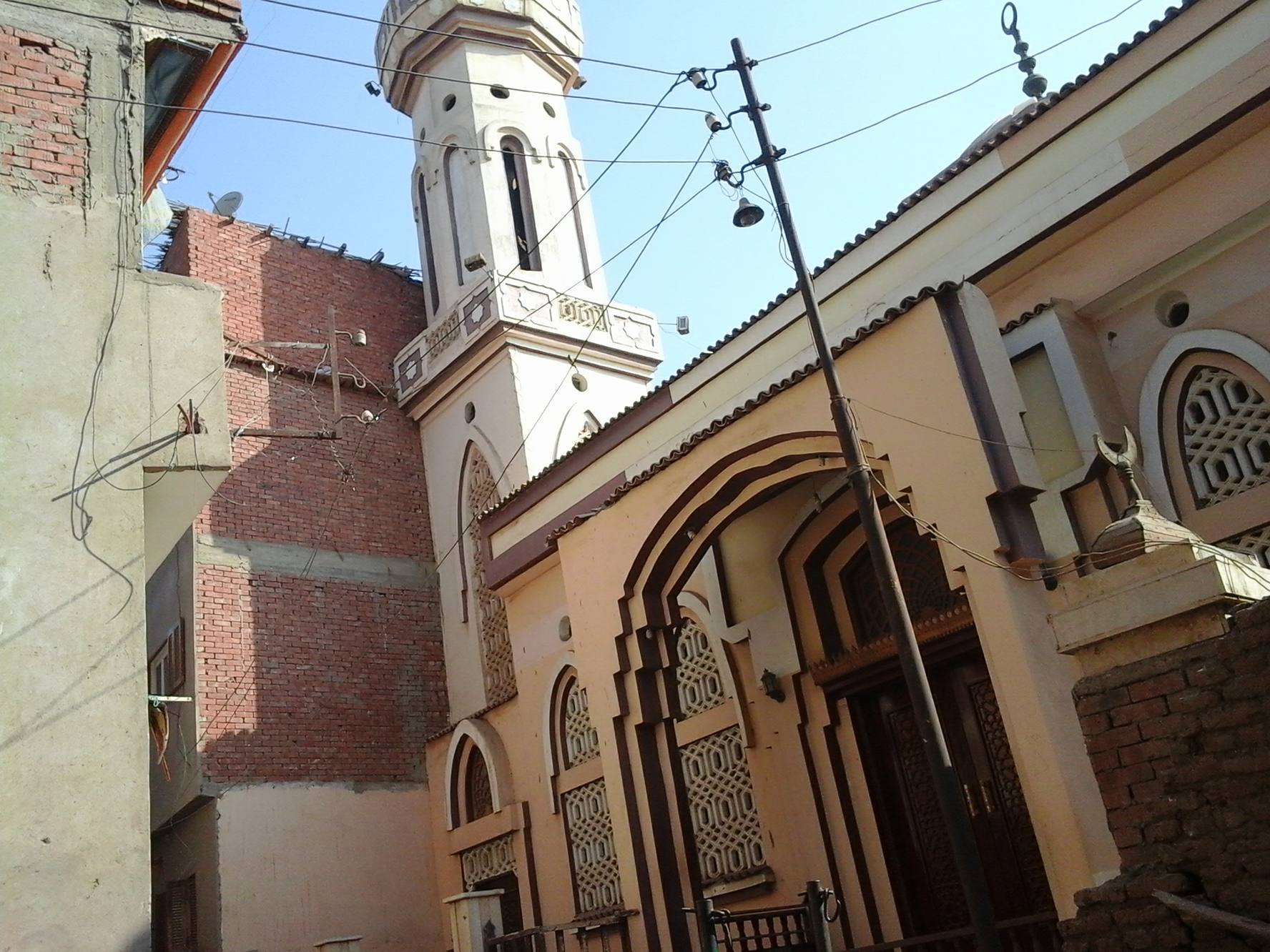 المسجد بعد تجديده وبنائه