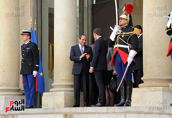 استقبال حافل للرئيس فى قصر الإليزيه وتوقيع اتفاقيات بين مصر وفرنسا (5)