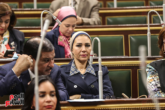 التزام النواب (9)