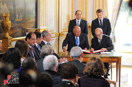 استقبال حافل للرئيس فى قصر الإليزيه وتوقيع اتفاقيات بين مصر وفرنسا (4)