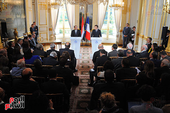 استقبال حافل للرئيس فى قصر الإليزيه وتوقيع اتفاقيات بين مصر وفرنسا (13)