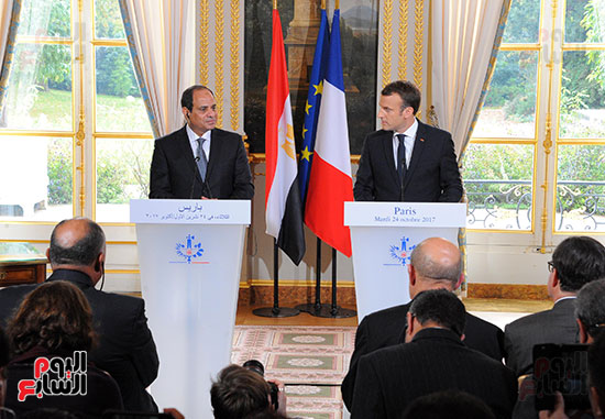 استقبال حافل للرئيس فى قصر الإليزيه وتوقيع اتفاقيات بين مصر وفرنسا (9)