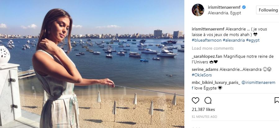 ملكة جمال الكون على شاطئ الإسكندرية