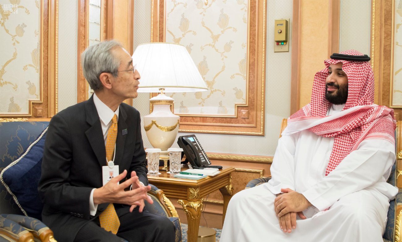 ولي العهد السعودي الأمير محمد بن سلمان يلتقى مع الرئيس التنفيذي لشركة ميتسوبيشى في الرياض