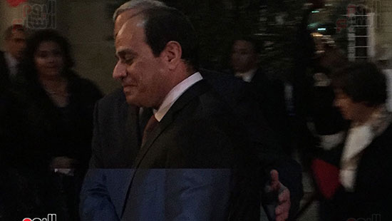 الرئيس السيسى يبحث مع رئيس مجلس الشيوخ الفرنسى العلاقات الثنائية (14)