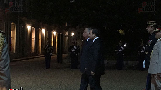 الرئيس السيسى يبحث مع رئيس مجلس الشيوخ الفرنسى العلاقات الثنائية (13)
