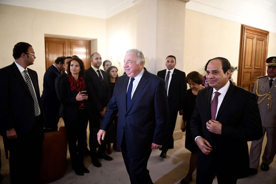 الرئيس السيسى يبحث مع رئيس مجلس الشيوخ الفرنسى العلاقات الثنائية (2)