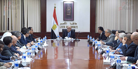 لقاء رئيس الوزراء بأعضاء مجلس النواب عن محافظة الأقصر  (5)