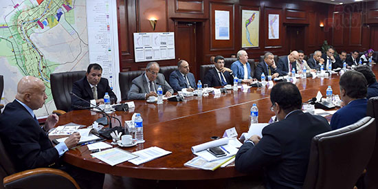 لقاء رئيس الوزراء بأعضاء مجلس النواب عن محافظة الأقصر  (1)